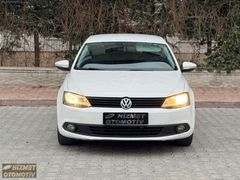 EMSALSİZ TEMİZLİKTE 2012 MODEL VOLKSWAGEN JETTA 1.6 TDI