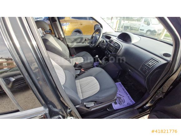 2010 MODEL OTOMOBİL RUHSATLİ TEMİZ BAKIMLI MASRAFSIZ
