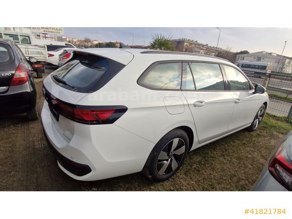 2025 PASSAT VARIANT 1.5 eHYBRID IMPRESSION 204 BG 2.050.000 KRDİ