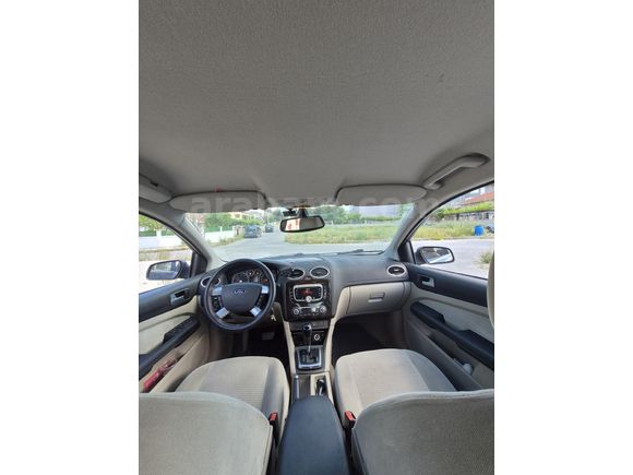 FORD FOCUS BENZİN LPG TAM OTOMATİK 190 BİNDE FULL PAKET