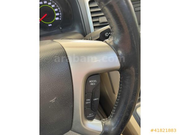 BERBEROĞLU/2011/7KİŞİLİK/HATASIZ/SUNROOFLU/BEJ DERİ/242.000KM