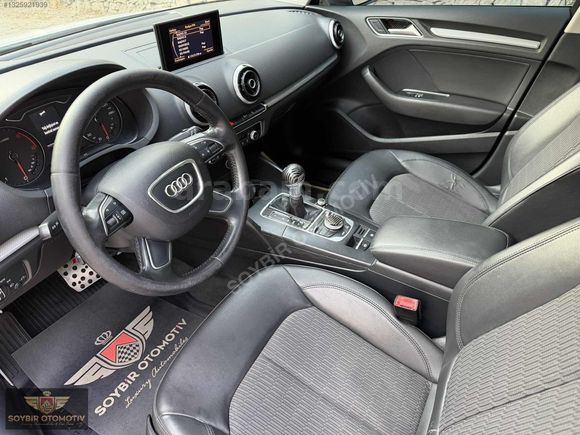 AUDİ A3 SPORTBACK 1.6 TDİ AMBİENTE CAM TAVAN DERİ KOLTUK