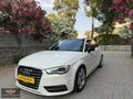 AUDİ A3 SPORTBACK 1.6 TDİ AMBİENTE CAM TAVAN DERİ KOLTUK