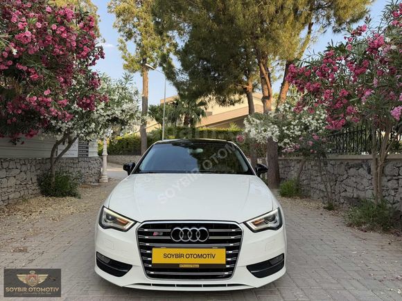 AUDİ A3 SPORTBACK 1.6 TDİ AMBİENTE CAM TAVAN DERİ KOLTUK