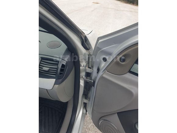 Sahibinden Renault Symbol 1.5 dCi Expression 2012 Model  293.000 km Gri