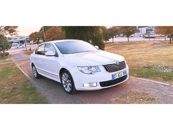 Sahibinden Skoda SuperB 1.6 TDI Elegance 2013 Model