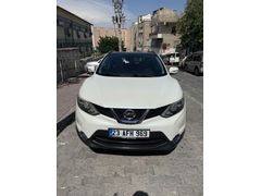 Sahibinden Nissan Qashqai 1.6 dCi Platinum Premium Pack 2014 Model  310.000 km Beyaz