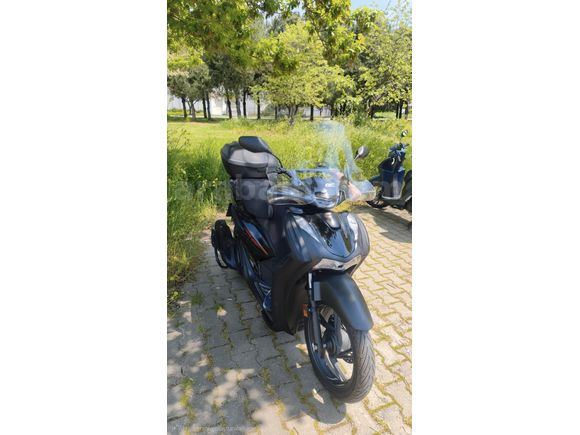 Acil Kapalı Garaj Honda SH 125