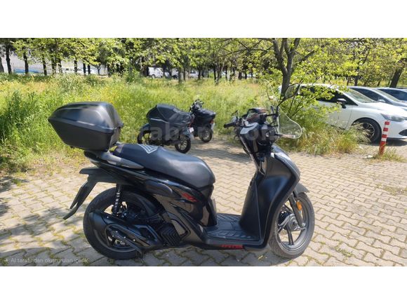 Acil Kapalı Garaj Honda SH 125