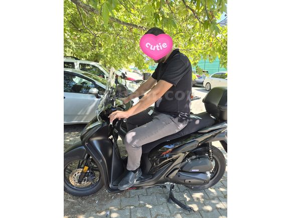 Acil Kapalı Garaj Honda SH 125