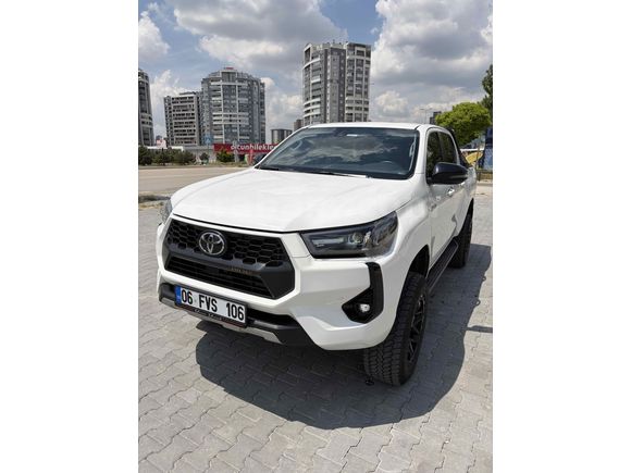 Sahibinden Toyota Hilux 2.4 D-4D 4x2 Adventure 2025 Model 