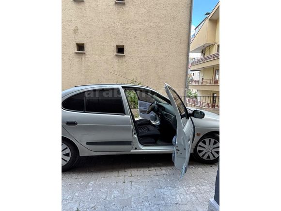 Sahibinden Renault Megane 1.6 RTE 2000 Model
