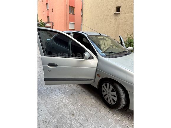 Sahibinden Renault Megane 1.6 RTE 2000 Model