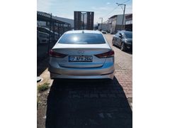 Sahibinden Hyundai Elantra 1.6 D-CVVT Style 2016 Model  154.000 km Gri