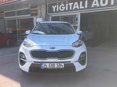 2021 MODEL HATASIZ BOYASIZ DEĞIŞENSIZ 65 BİN KMDE KİA SPORTGAE