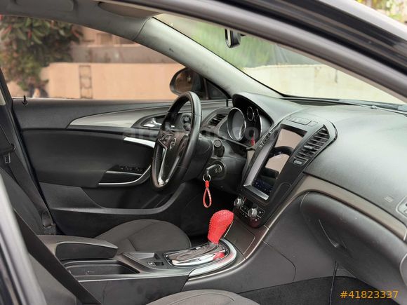 OĞUZ GROUP'TAN OPEL İNSİGNİA