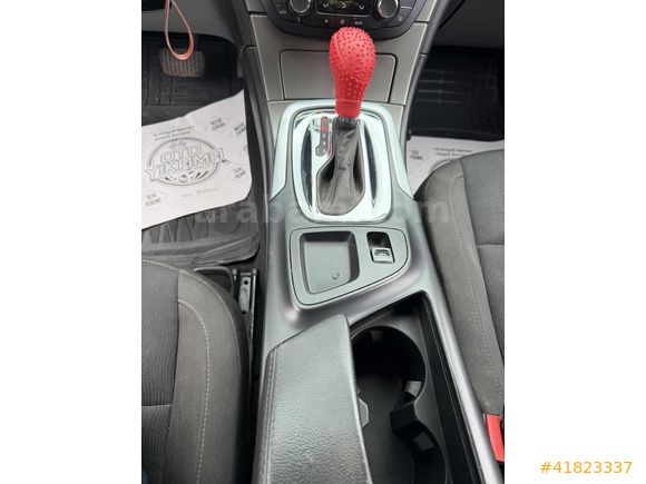 OĞUZ GROUP'TAN OPEL İNSİGNİA