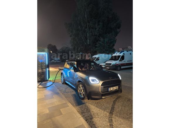Sahibinden Mini Countryman E spirit 2025 Model
