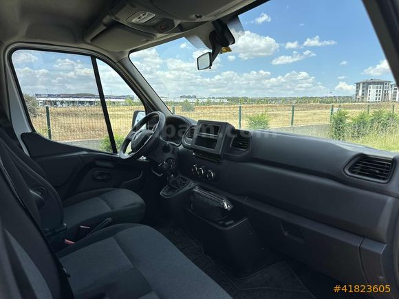 KRİSTAL MOTORSTAN 28 BİN KM RENAULT MASTER %20KDV
