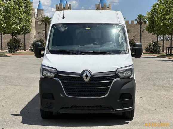 KRİSTAL MOTORSTAN 28 BİN KM RENAULT MASTER %20KDV