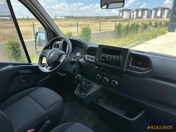 KRİSTAL MOTORSTAN 28 BİN KM RENAULT MASTER %20KDV