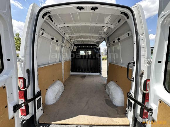 KRİSTAL MOTORSTAN 28 BİN KM RENAULT MASTER %20KDV