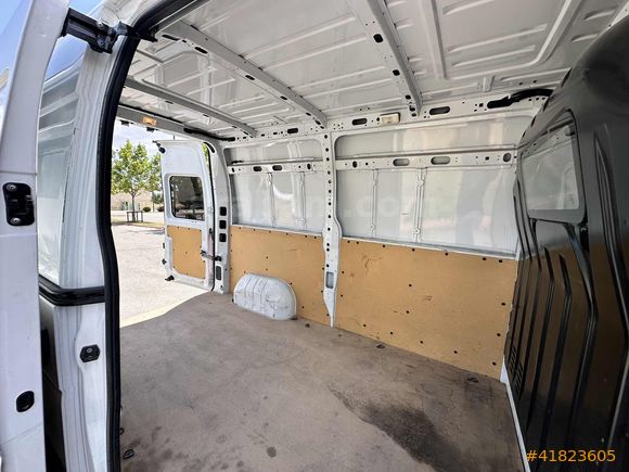 KRİSTAL MOTORSTAN 28 BİN KM RENAULT MASTER %20KDV