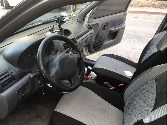 Sahibinden Renault Clio 1.4 RTA 2001 Model