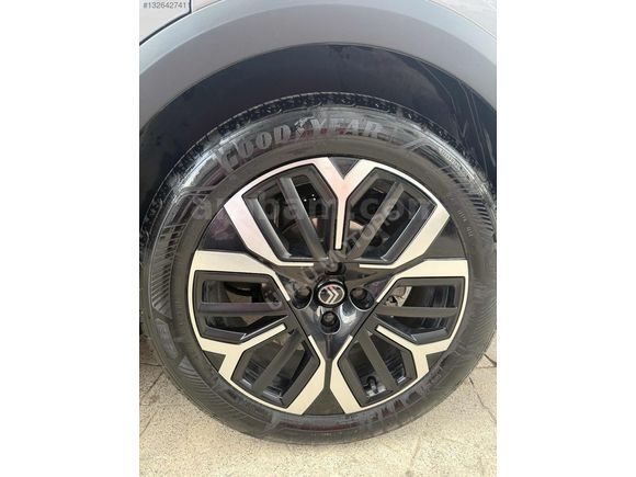 ÜNLÜSOY MOTORS 2025 CİTROEN e-C4X