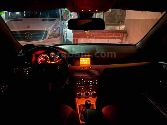 2009 ASTRA 1.3 CDTI MANUEL BAKIMLI AİLE ARACI