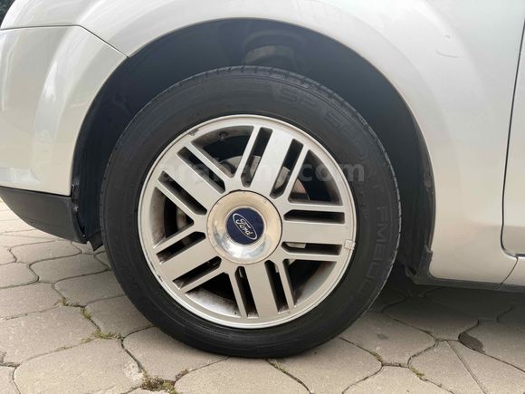 Sahibinden Ford Focus 1.6 Ghia 2008 Model 