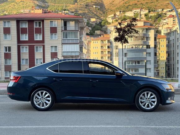 SEÇ MOTORS HATASIZ 2018 SUPERB 1.6TDİ 153 BİN KM DE