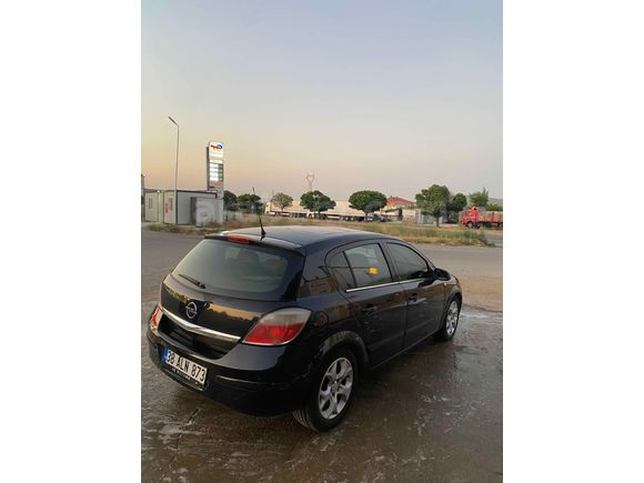 Acil satılık Opel Astra sunfortlu full paket  