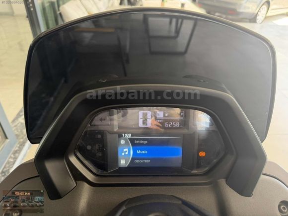 YAMAHA N-MAX 125 TECH MAX YENİ KASA FULL EXTRALI...