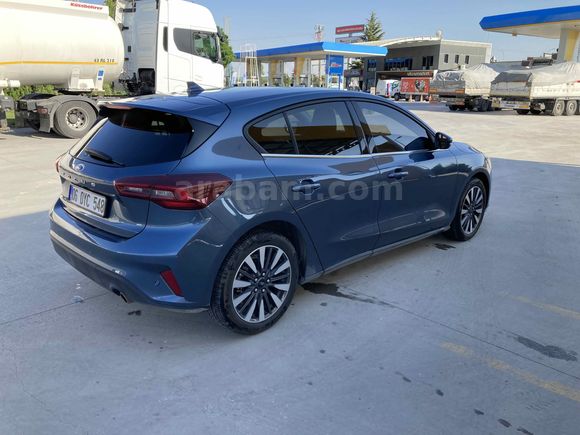 Sahibinden Ford Focus 1.0 EcoBoost Titanium Stil 2023 Model 