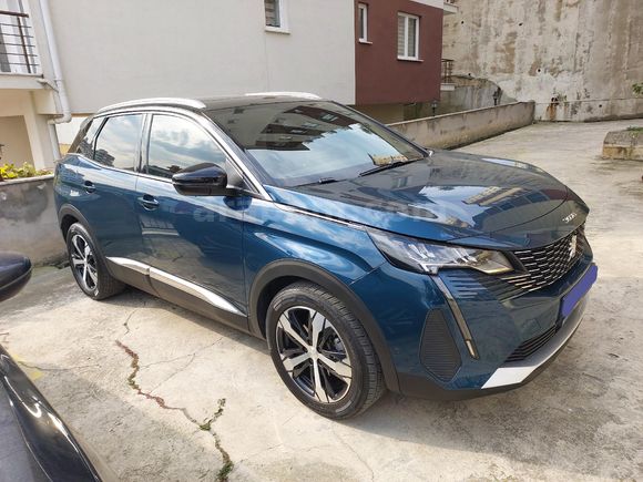 Sahibinden Peugeot 3008 1.5 BlueHDI Allure 2024 Model  17.000 km Mavi