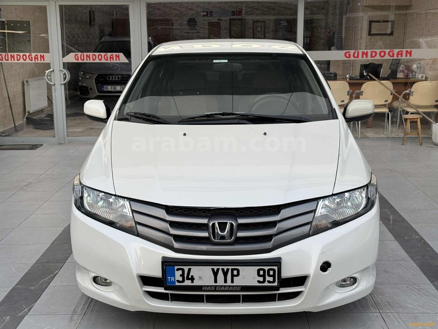 Galeriden Honda City 1.4 ES 2009 Model İstanbul 245.000 km Beyaz 2