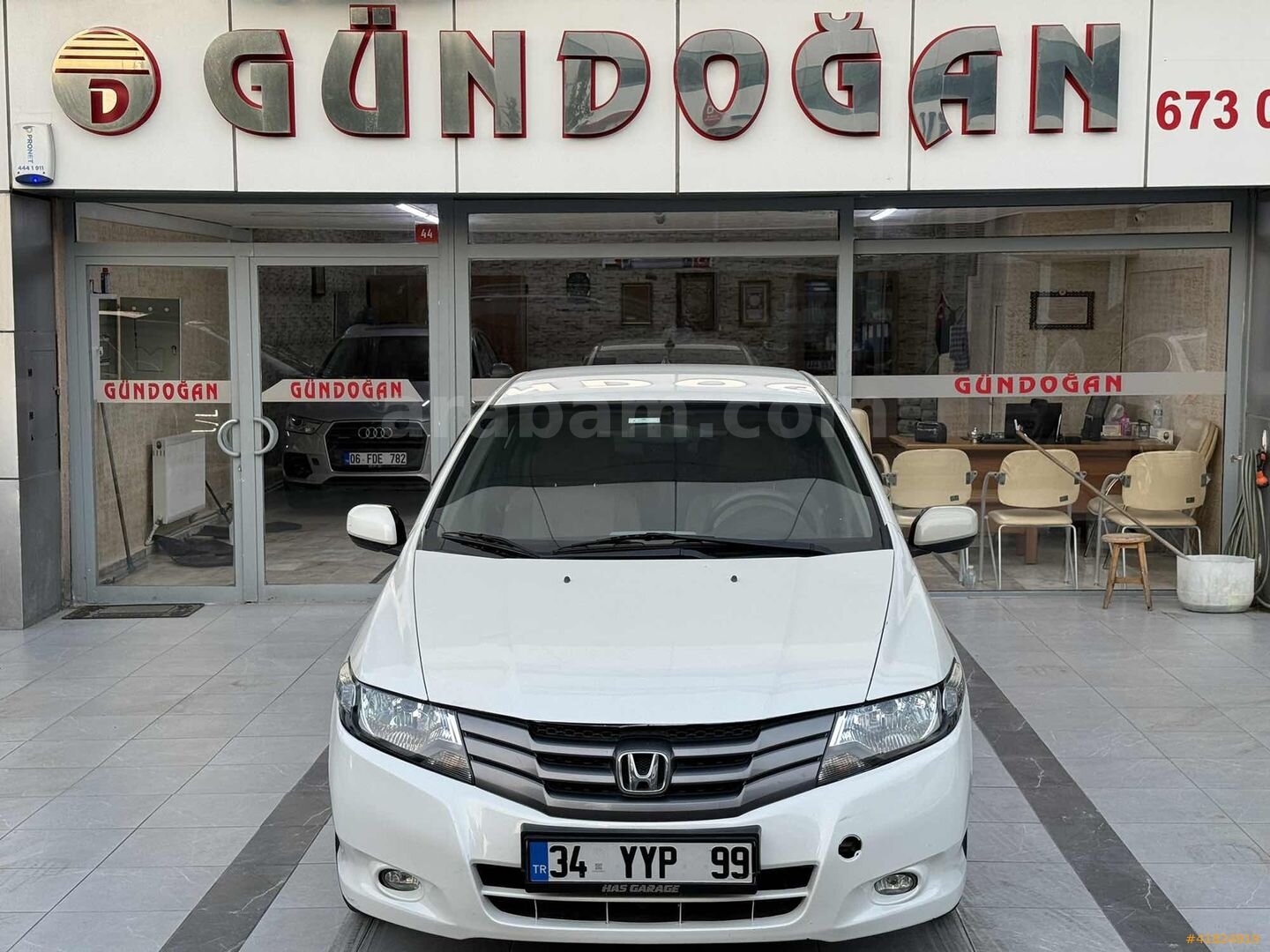 Galeriden Honda City 1.4 ES 2009 Model İstanbul 245.000 km Beyaz 1