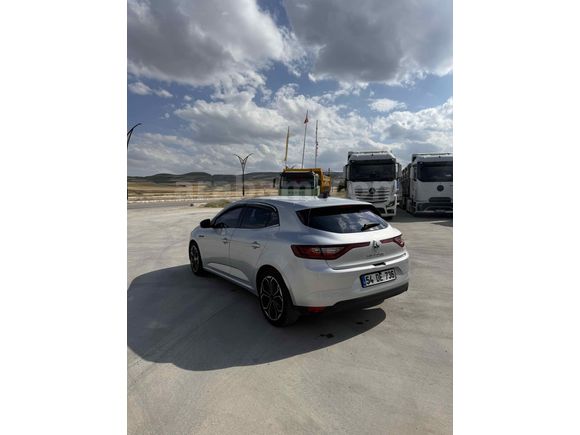 Sahibinden Renault Megane 1.6 Joy 2017 Model 