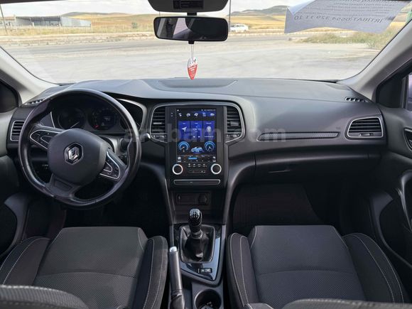 Sahibinden Renault Megane 1.6 Joy 2017 Model 
