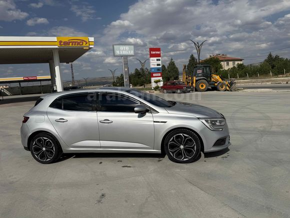 Sahibinden Renault Megane 1.6 Joy 2017 Model 