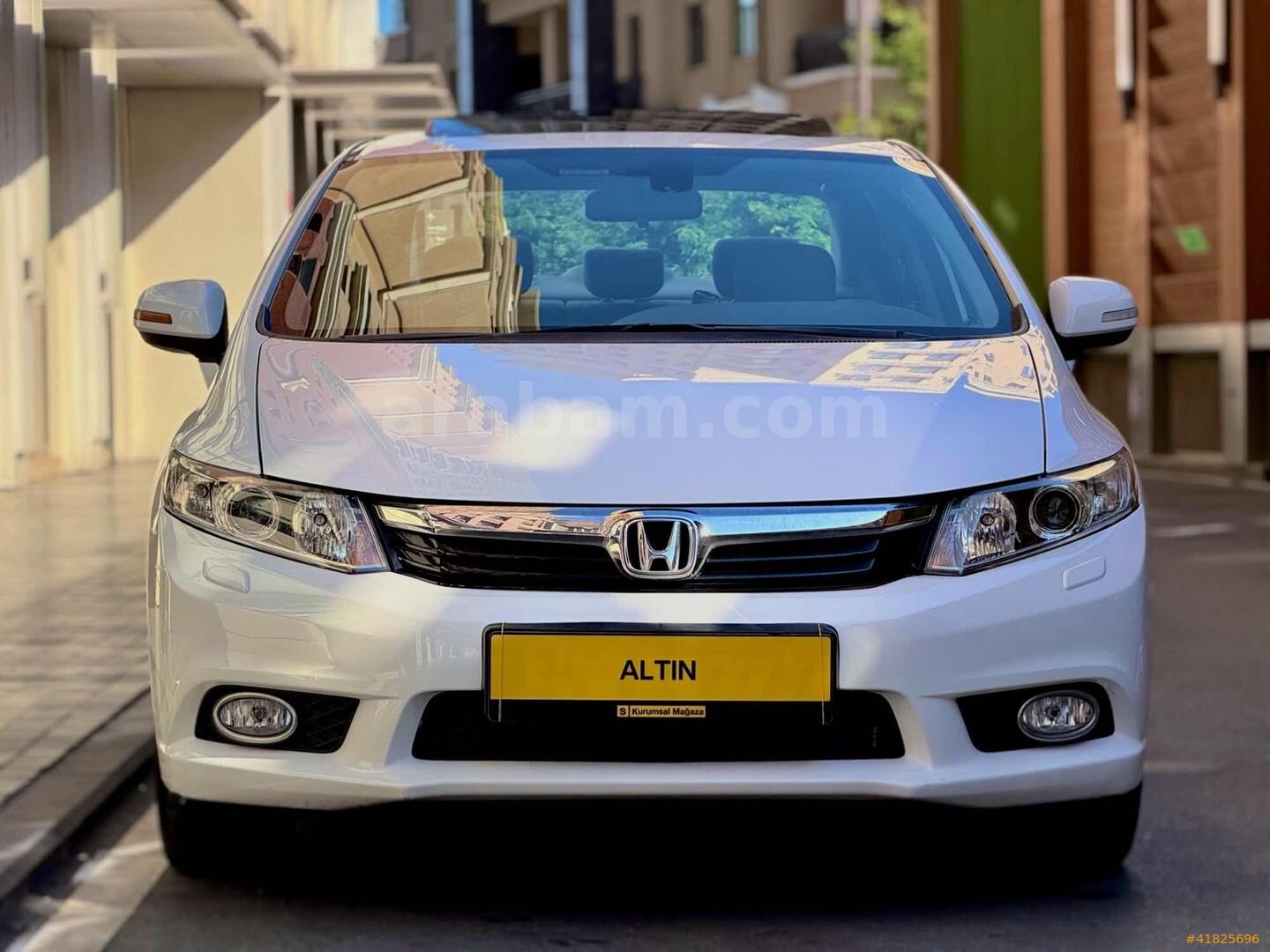 Galeriden Honda Civic 1.6i VTEC Eco Elegance 2013 Model İstanbul 45.000 km Beyaz 5