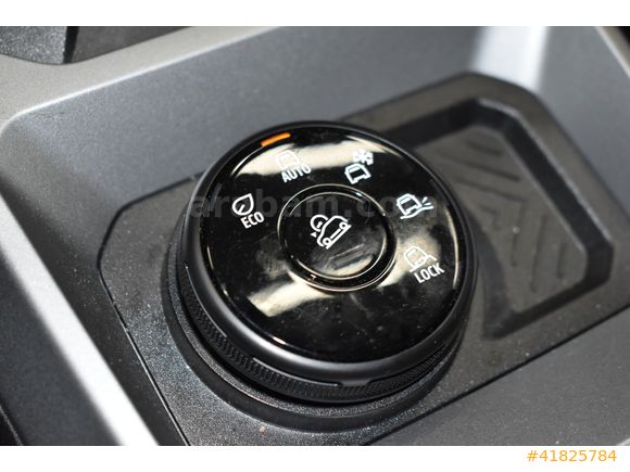 REFORM MOTORS 2025 DUSTER 1.2 HYBRID+LPG TECHNO 4X4 "360K+18JANT