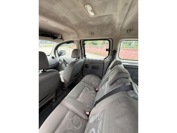 Sahibinden Renault Kangoo Multix 1.5 dCi Authentique 2011 Model