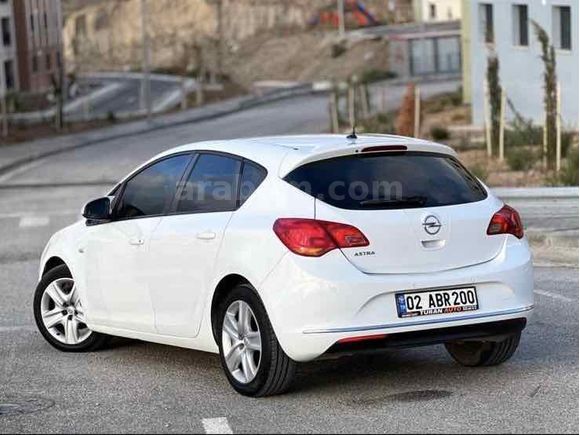Sahibinden Opel Astra 1.6 Edition 2014 Model 