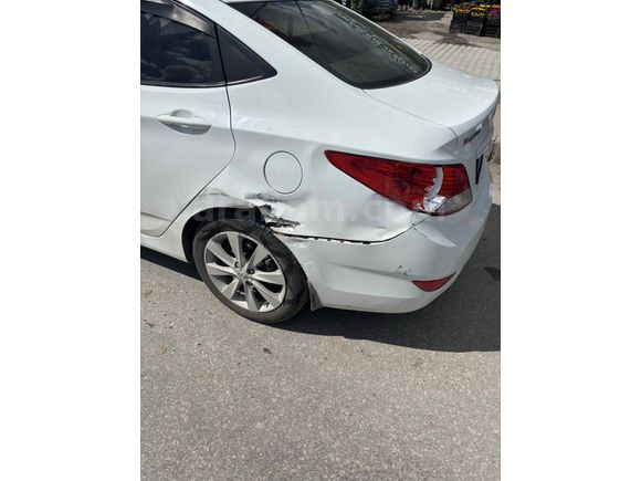 Sahibinden Hyundai Accent Blue 1.6 CRDI Mode Plus 2013 Model 