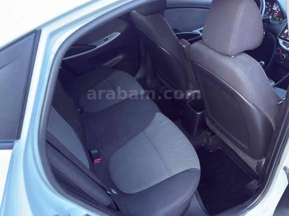 Sahibinden Hyundai Accent Blue 1.6 CRDI Mode Plus 2013 Model 