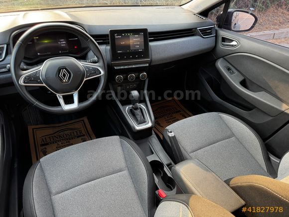 ALTINKÖSELER'DEN 2023 CLIO HATASIZ BOYASIZ %0.99 KREDİ İMKANI