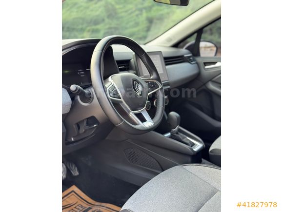 ALTINKÖSELER'DEN 2023 CLIO HATASIZ BOYASIZ %0.99 KREDİ İMKANI