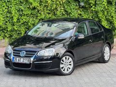 EYMEN DEMİR EMSALSİZ JETTA KAPUT TAVAN BAĞAJ BOYASIZ 223BİN KM..